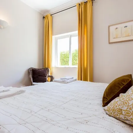 Coolhouses Algarve, Casa Das Amendoeiras, V4 * Luz